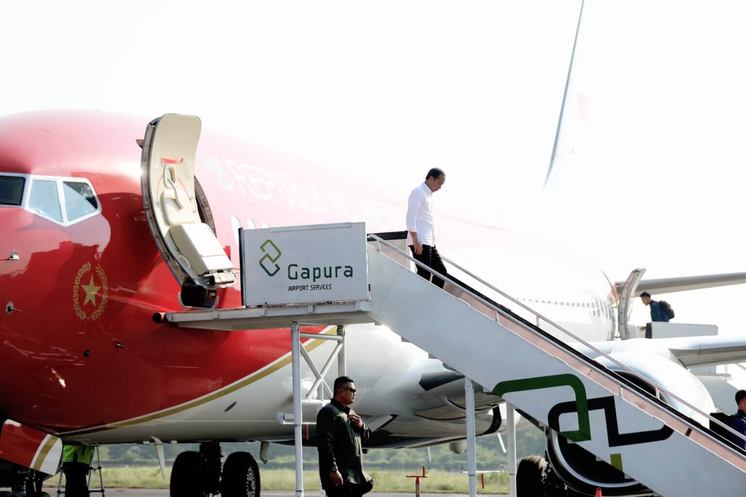 Kapolda Lampung dan Pj. Gubernur Samsudin Sambut Presiden Jokowi