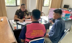 Korupsi Dana Desa, Kades Tanjung Raya Resmi Jadi Tahanan Kejari Lahat