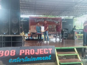 family gathering pt sgs