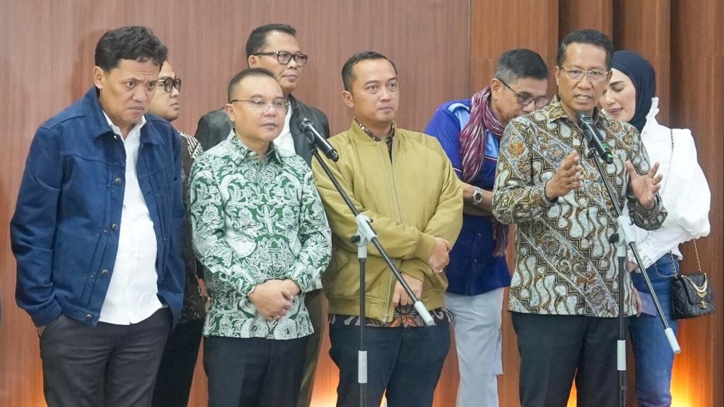 attachment for pembatalan hukuman tom dan pengampunan hasto: tukar menukar antara penegakan hukum dan konsolidasi politik