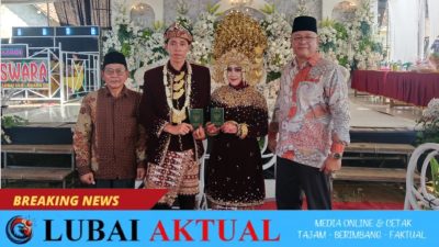 Kades Karang Agung dan Kades Karang Mulya Pererat Silaturahmi Lewat Resepsi Pernikahan Warga