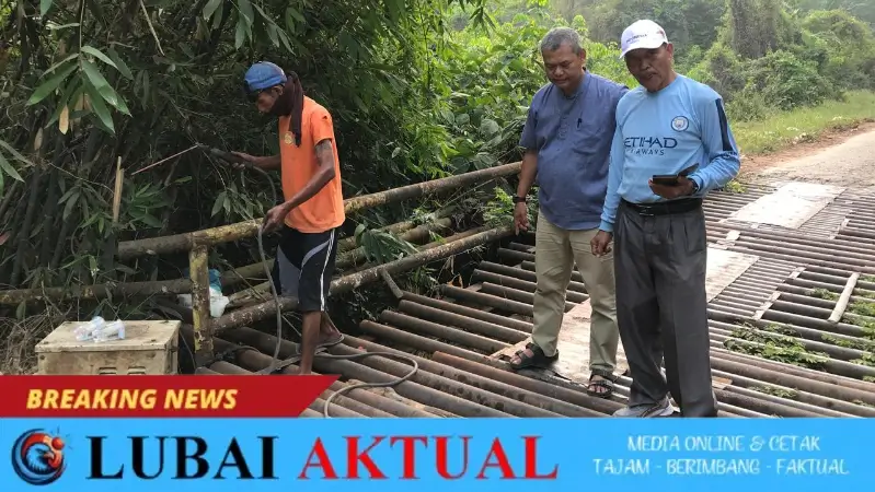 kades sumber mulya dan sinka ptpn saat memantau pemasangan kembali pipa tubing yang sempat dicuri (foto: dokumentasi ptpn 1 regional 7 kebun beringin) kades sumber mulya dan sinka ptpn saat memantau pemasangan kembali pipa tubing yang sempat dicuri (foto: dokumentasi ptpn 1 regional 7 kebun beringin)